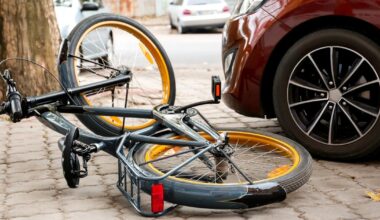 un cycliste de 56 ans décède après une collision avec un poids lourd