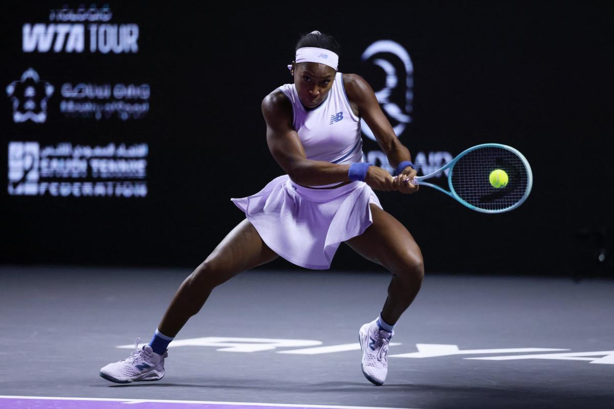 La tenante du titre Coco Gauff toujours en course après sa victoire contre Jasmine Paolini aux Finales WTA - L'Équipe