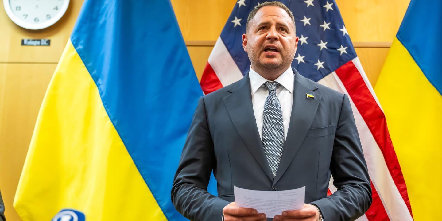 le domicile d’Andriy Yermak, chef de cabinet de Volodymyr Zelensky, fait l’objet d’une perquisition des services anticorruption