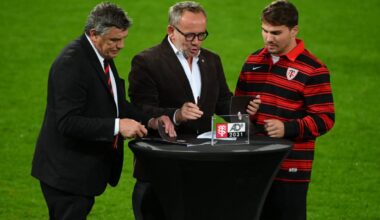 Antoine Dupont prolonge officiellement au Stade Toulousain jusqu'en 2031 - L'Équipe