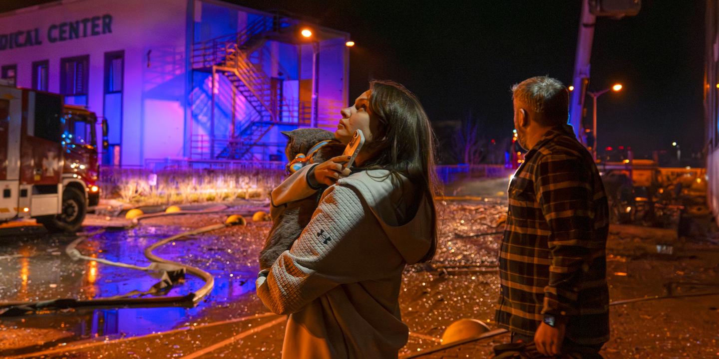 EN DIRECT, guerre en Ukraine : une « attaque massive » russe contre les infrastructures énergétiques ukrainiennes - Le Monde.fr