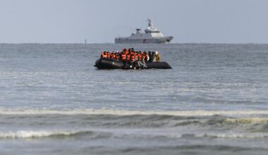 trois à quinze ans de prison requis contre huit passeurs présumés