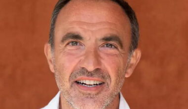 Nikos Aliagas, facétieux : "il faut se marrer"