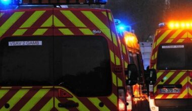 le sous-sol d'une maison complètement enfumé, 16 pompiers sur place