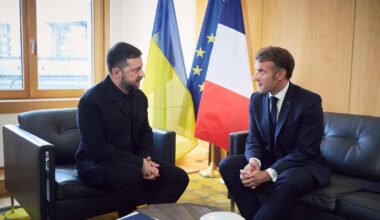 Zelensky reçu par Macron à Paris, un « accord majeur » pour défendre le ciel ukrainien en vue