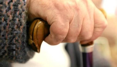 Âgée de 99 ans, elle patiente 64 heures sur un brancard aux urgences du CHU de Rouen