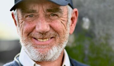 Loïck Peyron fustige les skippers belges après leur mésaventure sur la Transat Café L’Or