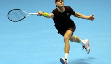 Indébordable dans l'échange, imperturbable au service, pourquoi Sinner est encore plus performant en indoor