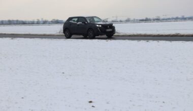 Neige et verglas : les précautions à prendre en voiture, à vélo et à pied