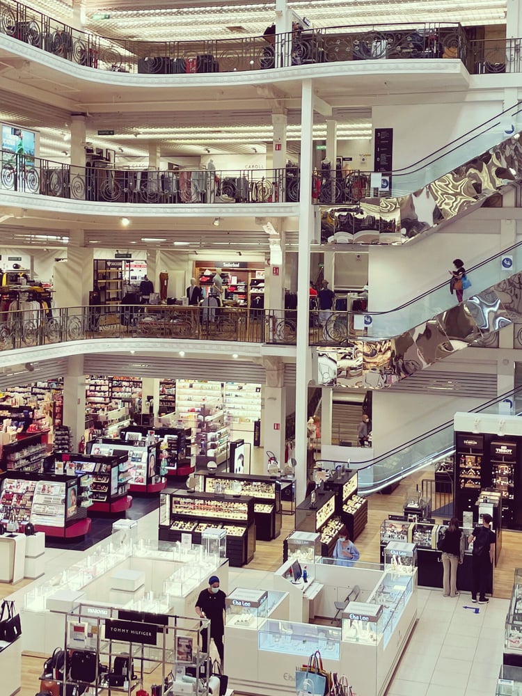 L'intérieur du BHV Reims, ex Galeries Lafayette