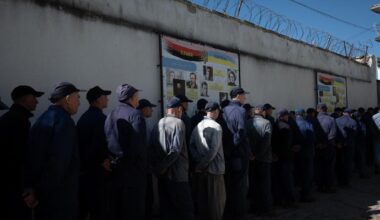 comment la Russie enrôle de force des Ukrainiens dans son armée