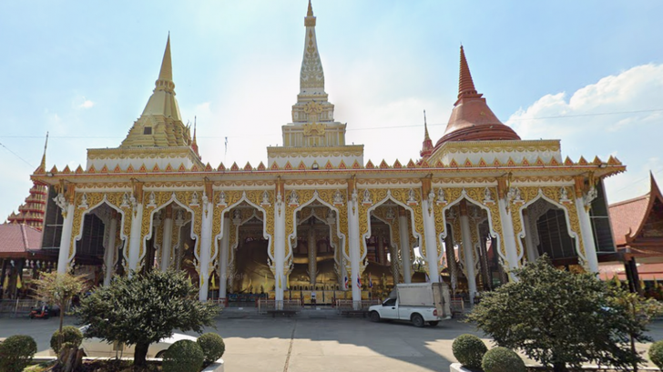 Le Wat Rat Prakhong Tham, un temple bouddhiste situé dans la province de Nonthaburi, en périphérie de Bangkok.