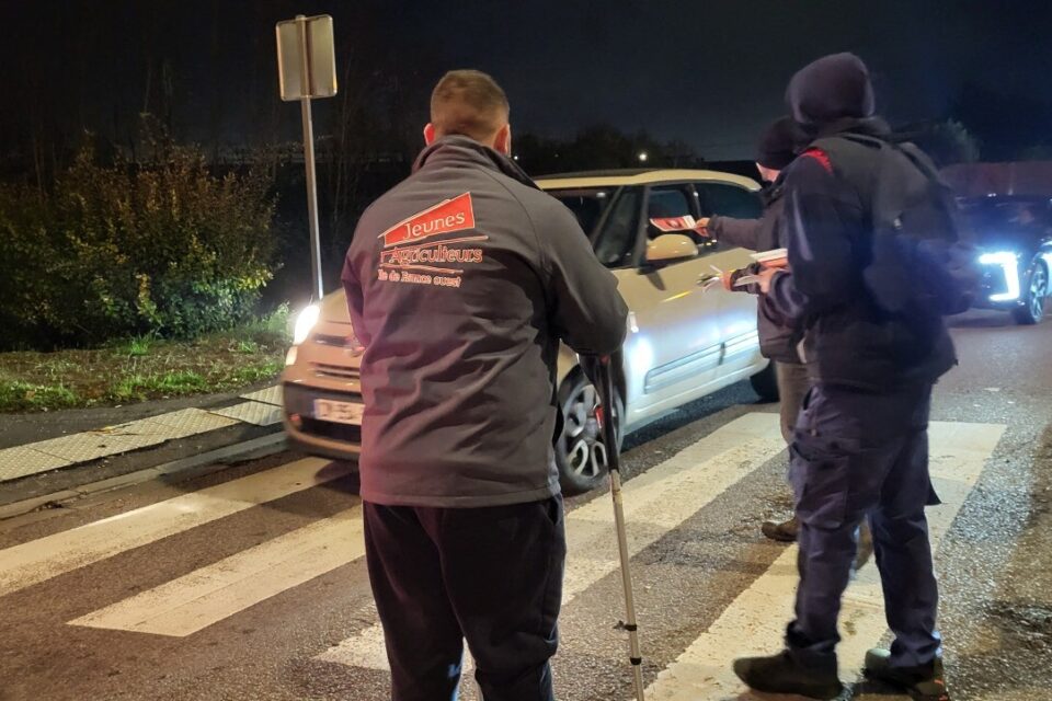 Feu de la colère agriculteurs Limay
