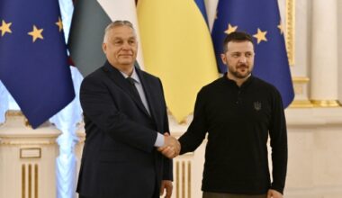 Guerre en Ukraine : Volodymyr Zelensky appelle Viktor Orban à «ne pas bloquer» l’adhésion de l’Ukraine à l’Union européenne
