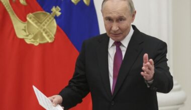 Guerre en Ukraine : Vladimir Poutine dit envisager de reprendre les essais nucléaires russes après les propos de Trump