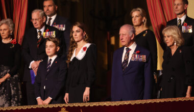 Le prince George, Kate, Charles III, Sophie d'Édimbourg, Camilla et le prince Edward assistent au Festival of Remembrance au Royal Albert Hall de Londres, le 8 novembre 2025.