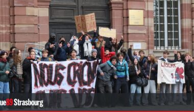 des lycéens bloquent Fustel de Coulanges et Les Pontonniers