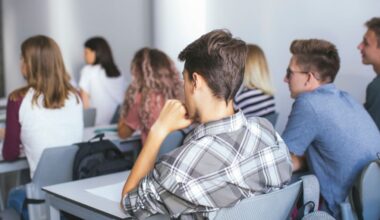 Un décret va être pris en urgence pour rétablir le versement des bourses...