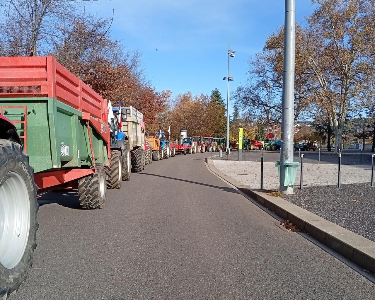 Saint-Etienne. Des tracteurs dans la ville : pourquoi les agriculteurs manifestent