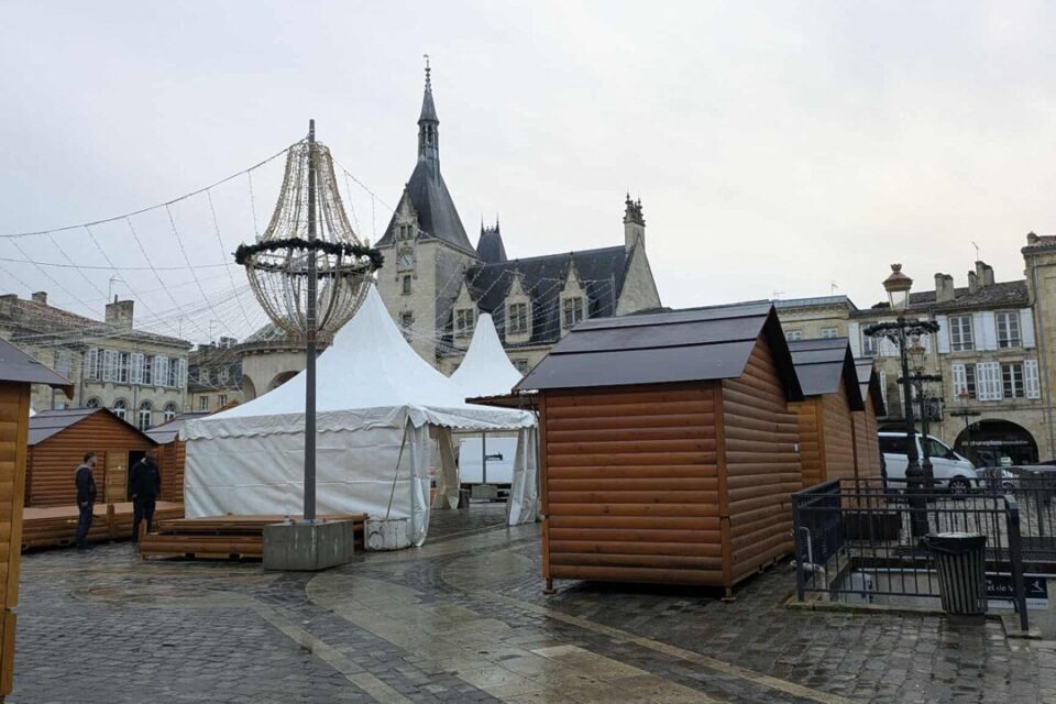 Courant novembre, les chalets ont été installés à Libourne.