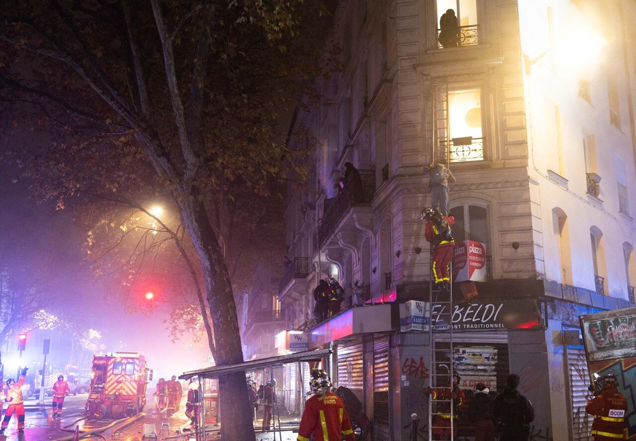 un incendie dans un immeuble fait quatorze blessés, dont deux graves