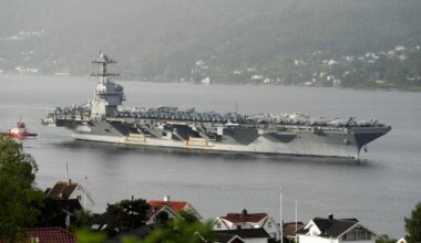 Les États-Unis envoient un porte-avions au large de l'Amérique latine pour des opérations antidrogue