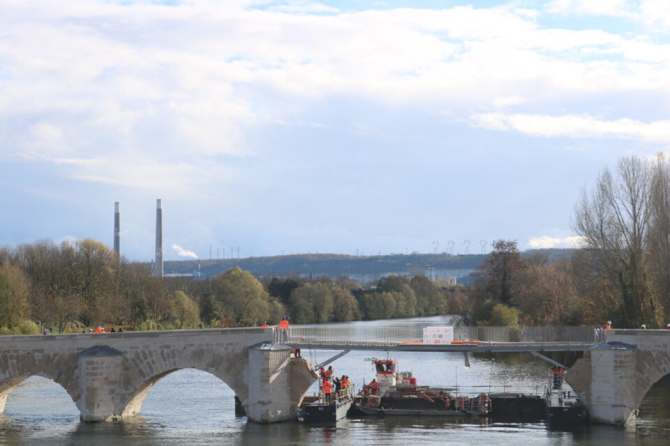 Pose passerelle Vieux Pont Mantes-la-Jolie Limay