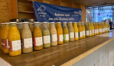 850 litres de soupe sont à vendre pour aider les victimes de la guerre en Ukraine