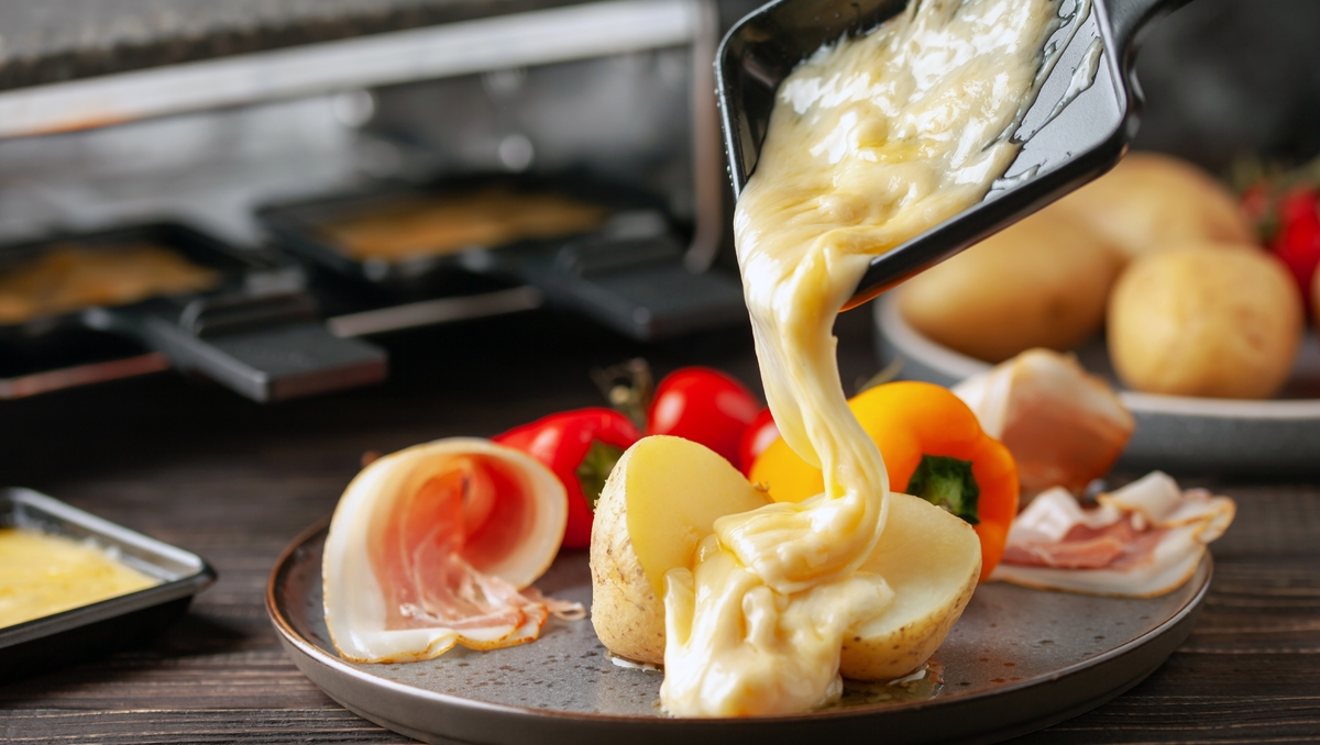 Raclette : l'erreur toute bête que l'on fait tous en achetant son appareil (et qui gâche la soirée)