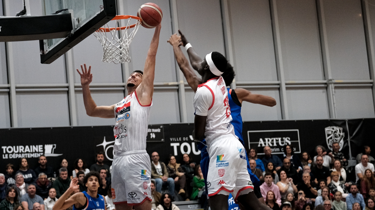 le Tours MB doit faire bloc défensivement pour se relancer face à Rennes