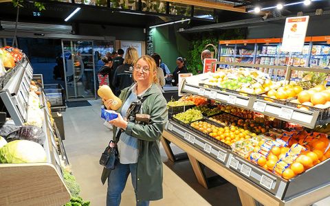 Audrey Kercret, habitante de la commune, était l’une des premières à entrer dans le magasin flambant neuf.