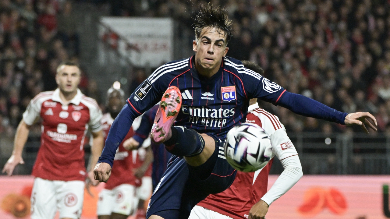 Lyon veut garder le rythme, Lille se relancer