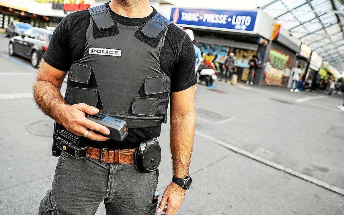 Ils vendaient de la drogue en ligne : la police découvre leur cache et réalise une énorme saisie près de Rennes