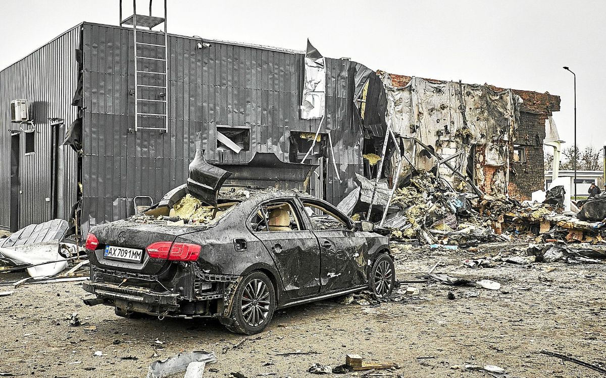 « L’une des nuits les plus difficiles » depuis le début de l’offensive russe : l’Ukraine lutte pour rétablir l’électricité et le chauffage après des frappes massives