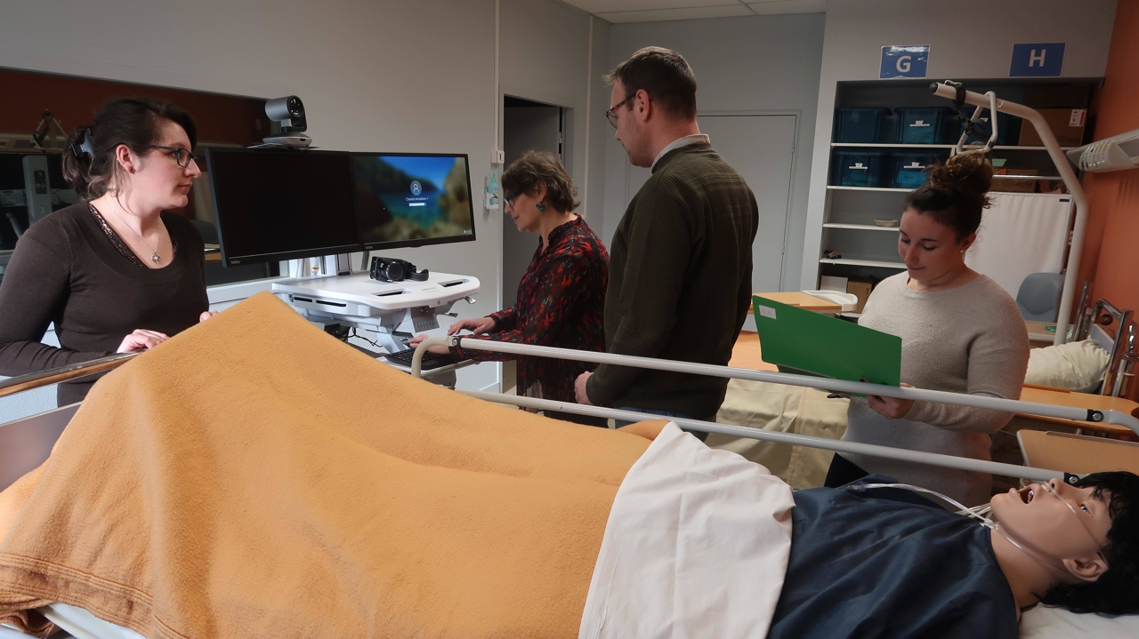 Avec le film "Sauve qui peut", soigner la relation aux patients à Blois