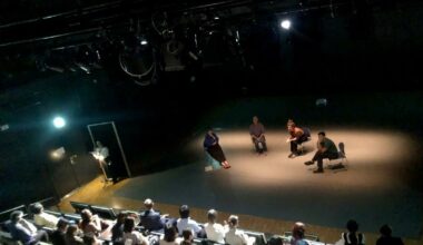 Ils tournent dans des salles prestigieuses : deux directeurs de théâtre de Rennes rencontrent le succès en Asie