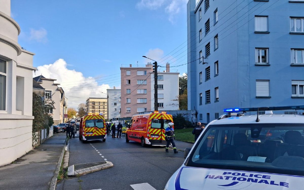 À Lorient, l’individu armé et encagoulé qui menaçait des policiers est mort