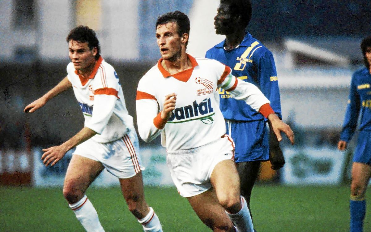 « J’étais taillé pour jouer à Marseille » : les regrets de Gérard Buscher après son départ du Brest Armorique en 1987