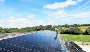 La filière solaire continue à recruter malgré l’incertitude