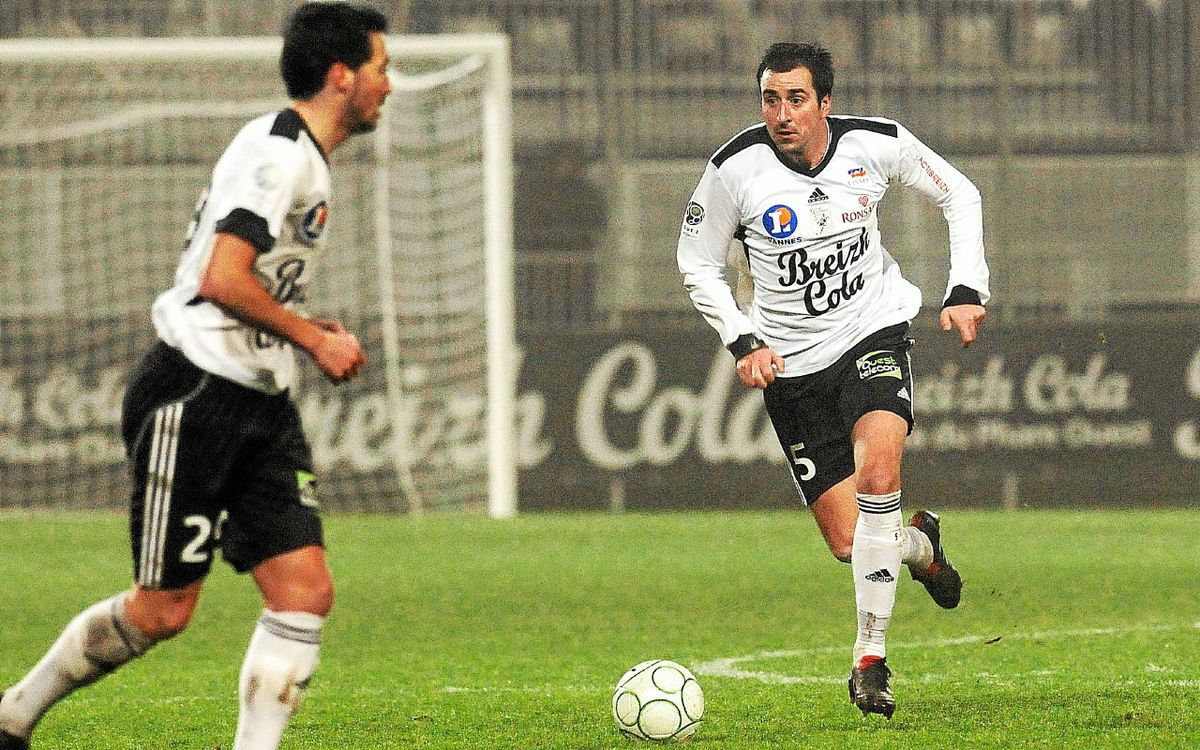 Coupe de France : « On était une petite colonie finistérienne », de coéquipiers avec Guingamp à adversaires, Fabrice Colleau (Plouvorn) retrouve Laurent Hervé﻿ (AS Vitré)﻿