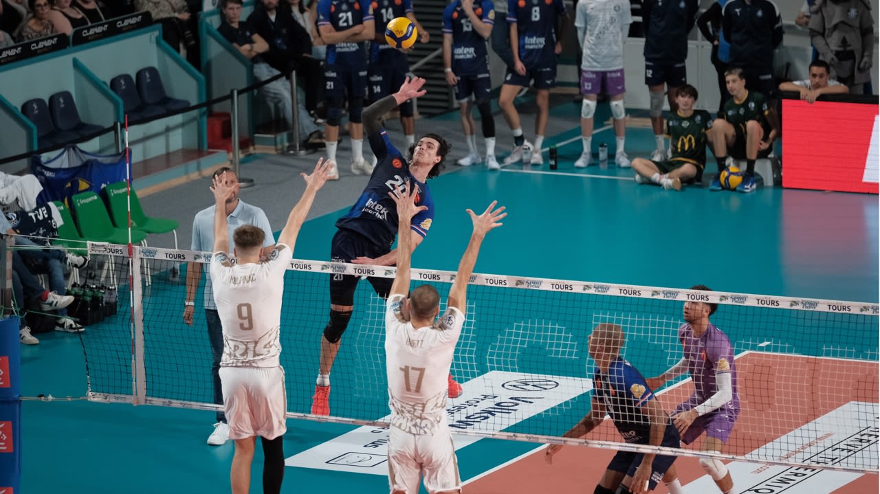 Il reste un set à remporter pour Tours.