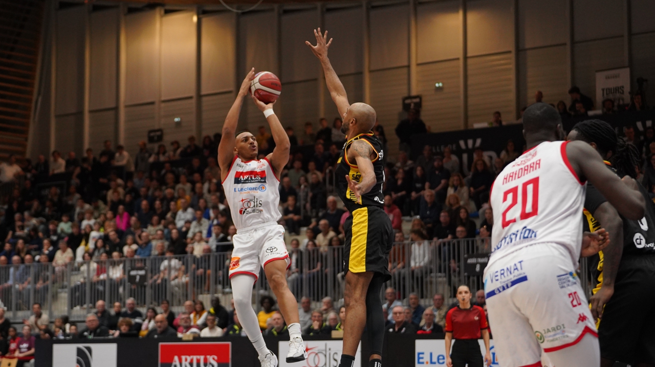 revivez la magnifique soirée du TMB, qui s’est offert une victoire de prestige face à Levallois