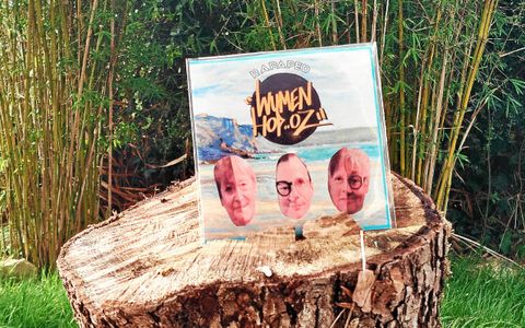 L’album des Wumen Hopoz sera proposé à la vente à prix libre, mardi 16 décembre 2025, au Café de la place, à Plougasnou.