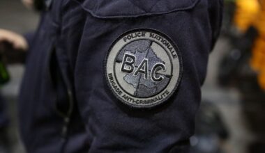 un adolescent de 12 ans blessé par balles sur un point de deal, son pronostic vital engagé