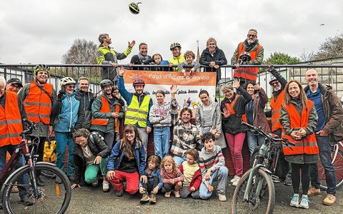 Les membres de Pays d’Paimpol à vélo ont prolongé leur assemblée générale par une balade sur un circuit de 14 km dans Ploubazlanec, empruntant notamment le nouvel aménagement cyclable entre le bourg et le rond-point des Salles.