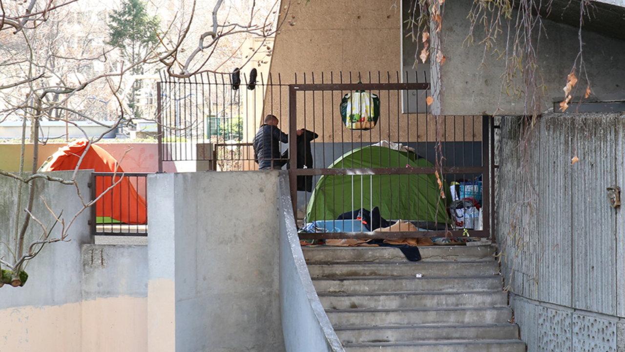 enseignants et travailleurs sociaux en grève pour dénoncer la situation des enfants à la rue