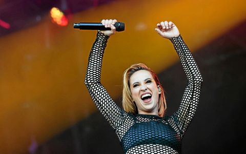 Suzane avait chanté sur la scène Kerouac en 2023. Elle sera de retour à Carhaix pour l’édition 2026 des Vieilles Charrues.