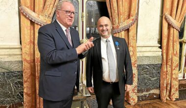 Ordre du Mérite : de Rennes au Nigeria, le parcours de Guillaume Niarfeix salué par Richard Ferrand