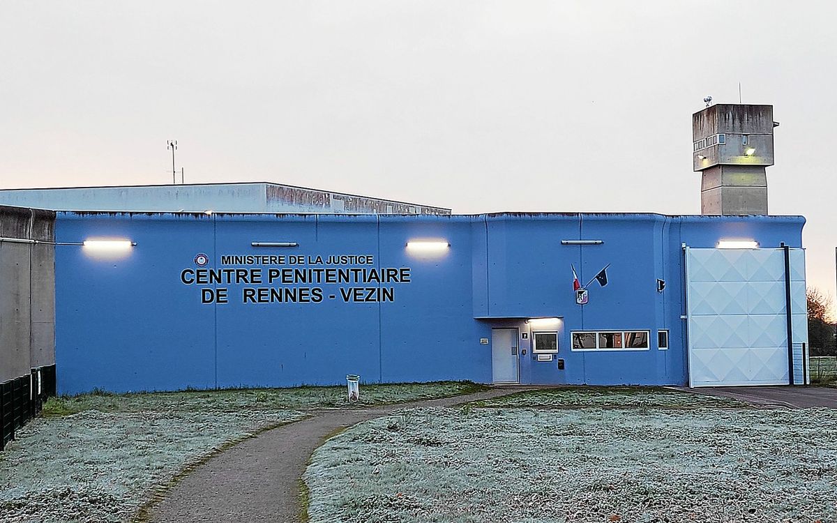 « Il a servi de fusible » : rassemblement de soutien au directeur du centre pénitentiaire de Rennes