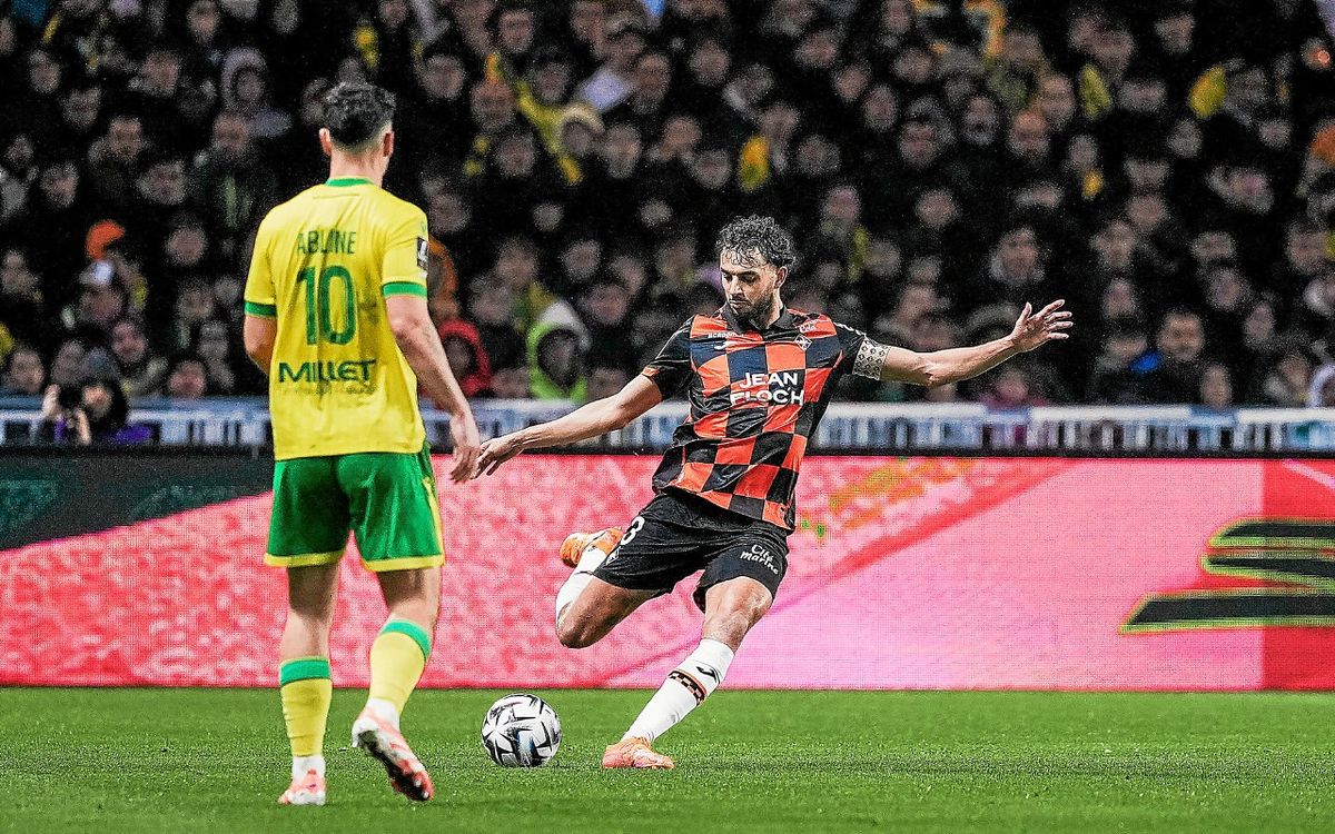 « Si on lâche maintenant, on peut s’engouffrer dans le fin fond du classement » : Montassar Talbi frustré par le nul du FC Lorient à Nantes